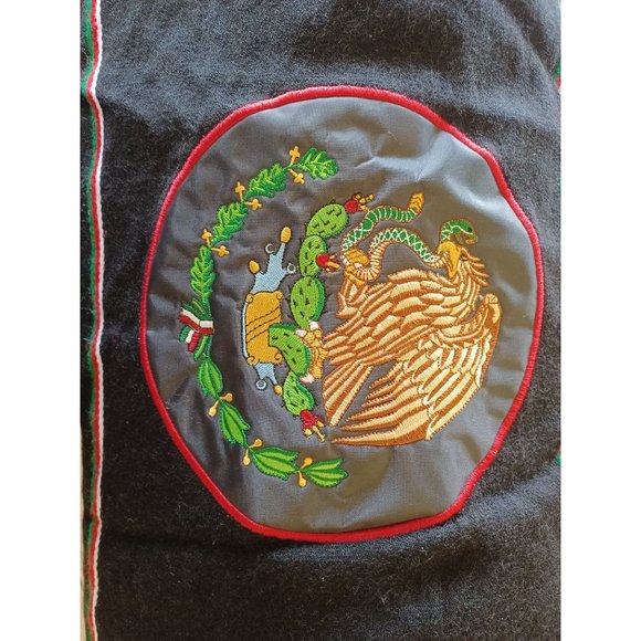 Handmade Hand Woven Wool Serape Poncho Mexico Emblem Embroidered 38"x38" - Picture 2 of 6